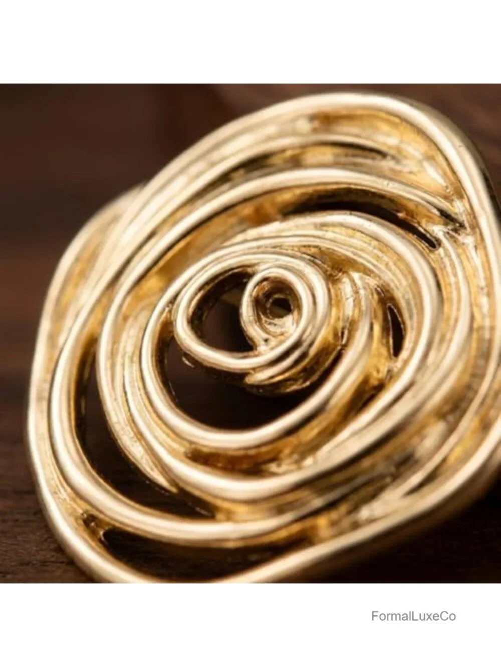 Minimalist Gold Spiral Brooch Pin for Women, Durable Alloy Lapel Pin